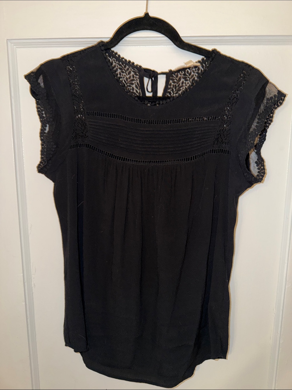 Anthropologie Meadow Rue Black Lace-Trim Cap Sleeve Blouse size small
